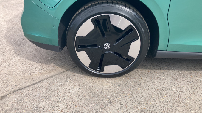 Volkswagen ID. Buzz 210kW Style Pro 86kWh 5dr LWB Auto [7St/Design+] Electric Estate - Image 40